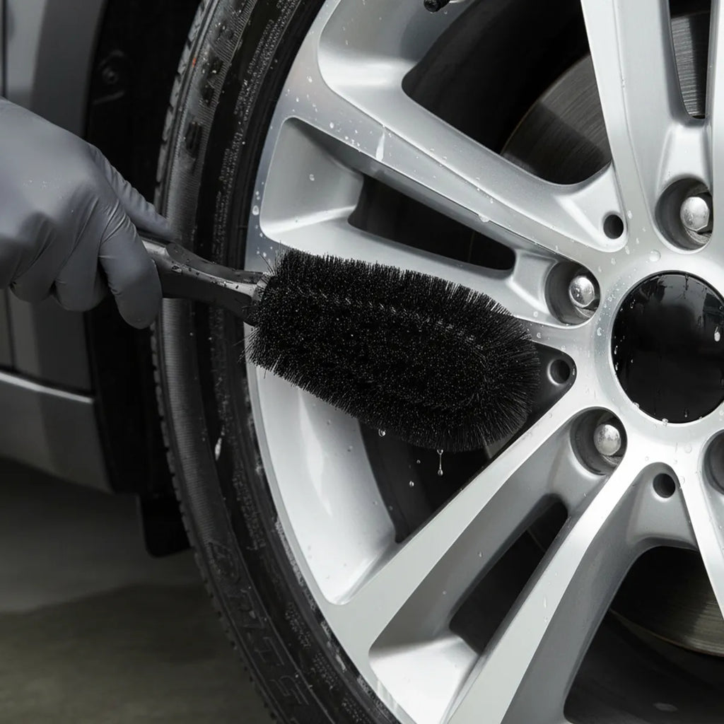 Kit de 4 cepillos para limpieza de llantas y neumáticos | Selección Zaligan